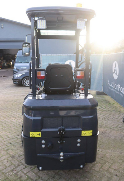 Chargeuse sur pneus Chausson DW-E606