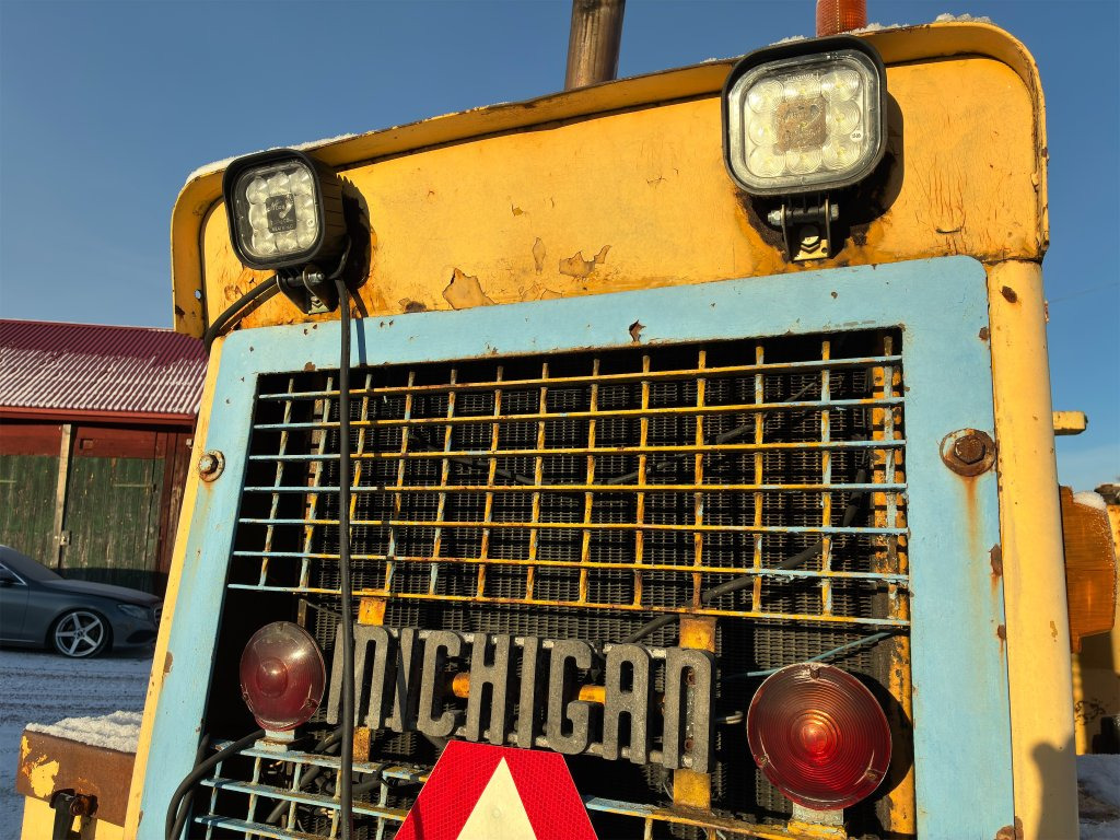 Chargeuse sur pneus Clark 55