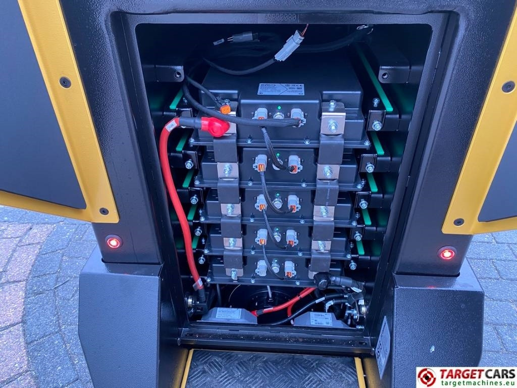 Chargeuse sur pneus Conmeq AS15 Mini Skid Steer Loader 4x4 Electric