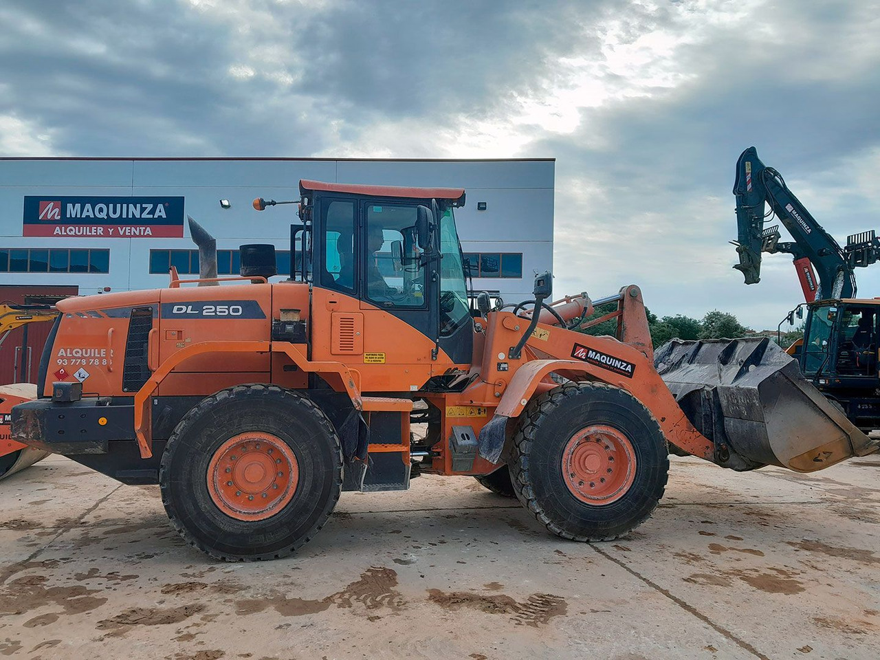 Chargeuse sur pneus DOOSAN DL250-3