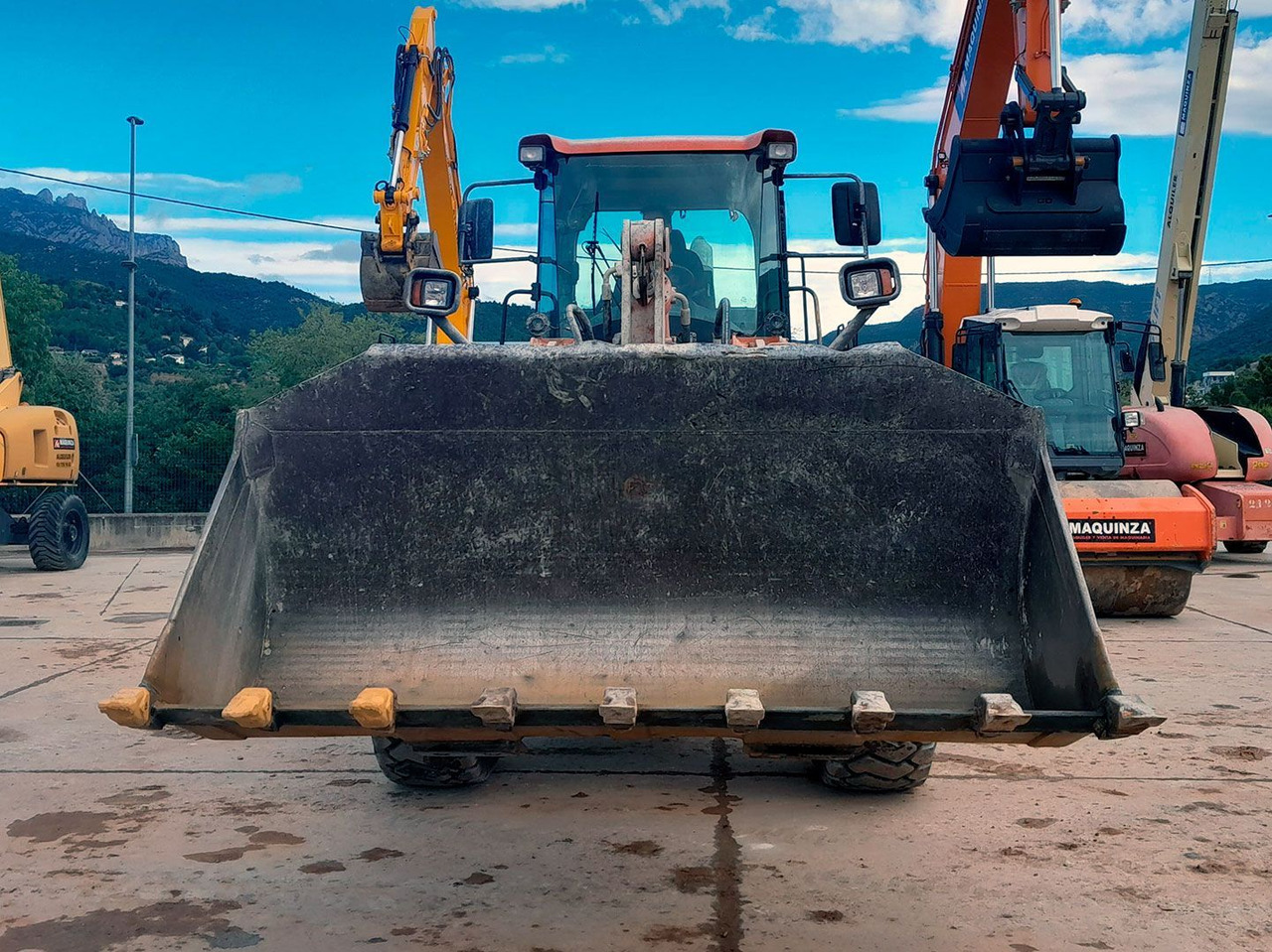 Chargeuse sur pneus DOOSAN DL250-3