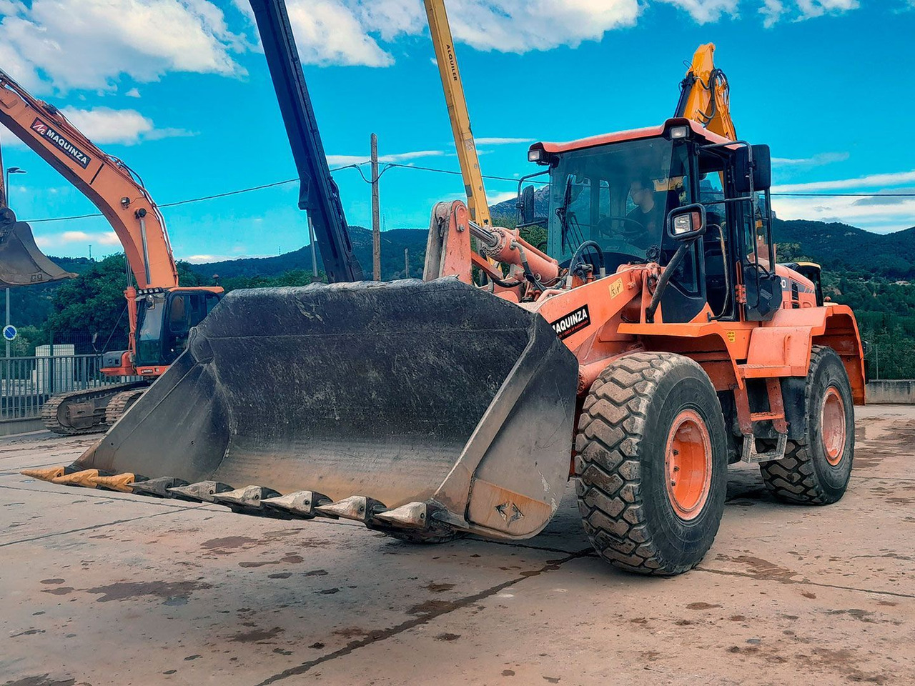 Chargeuse sur pneus DOOSAN DL250-3