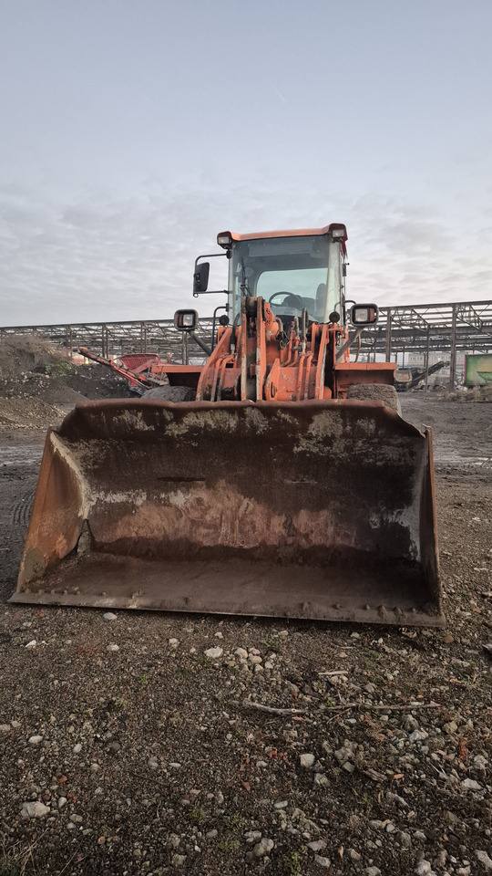 Chargeuse sur pneus DOOSAN DL250-3