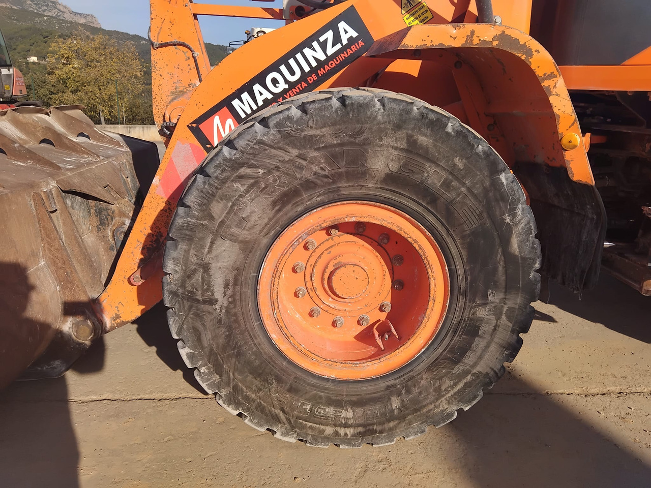 Chargeuse sur pneus DOOSAN DL250-5