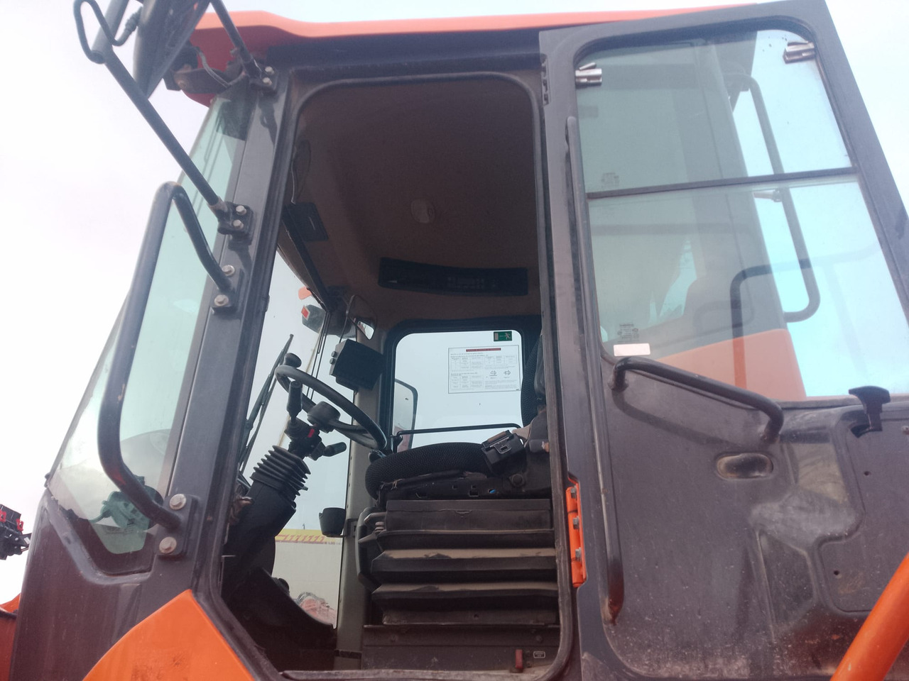 Chargeuse sur pneus DOOSAN DL300-5