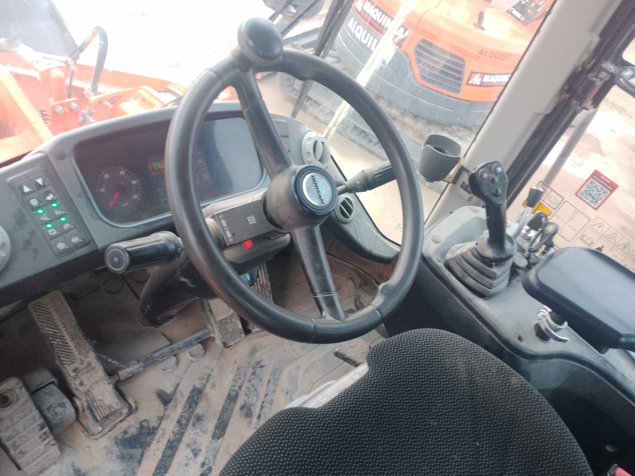 Chargeuse sur pneus DOOSAN DL300-5