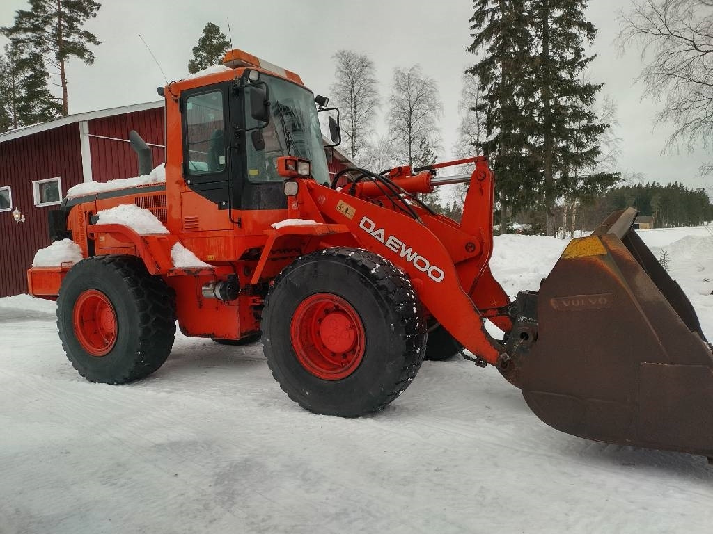 Chargeuse sur pneus Daewoo 200-V Mega