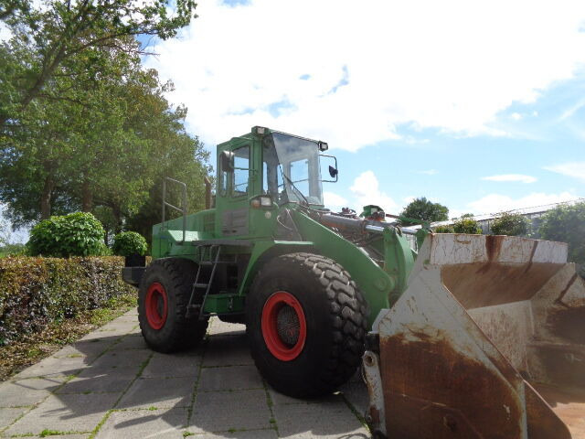 Chargeuse sur pneus Daewoo MG300