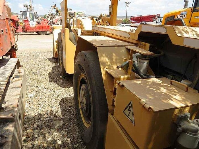 Chargeuse sur pneus Derui WJ-2