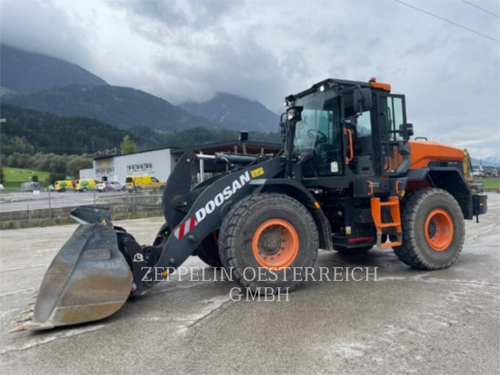 Chargeuse sur pneus Doosan DL250-7