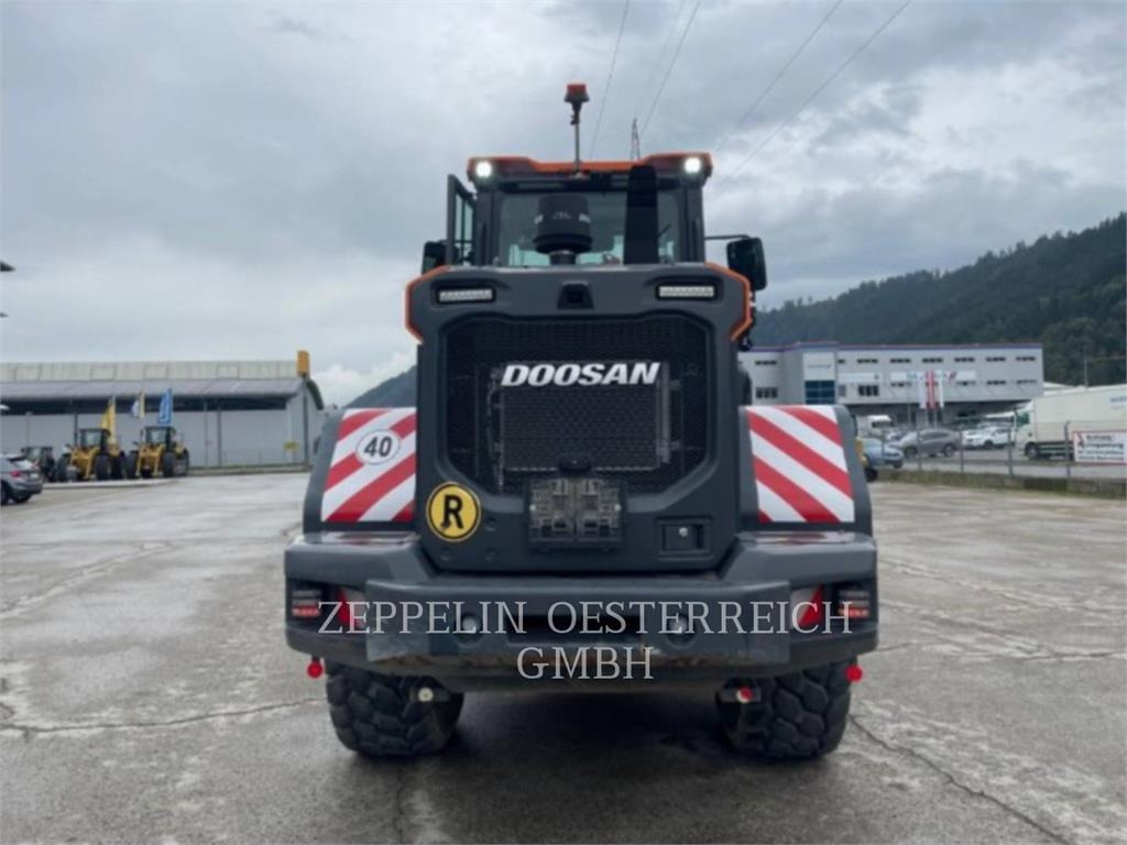 Chargeuse sur pneus Doosan DL250-7