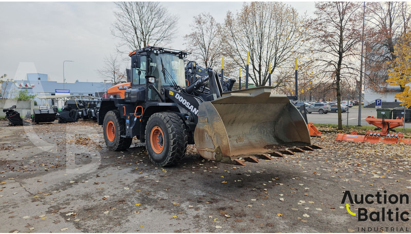 Chargeuse sur pneus Doosan DL280-7