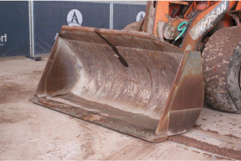 Chargeuse sur pneus Doosan DL300-3