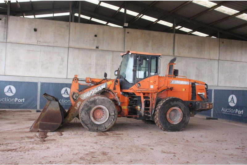 Chargeuse sur pneus Doosan DL300-3