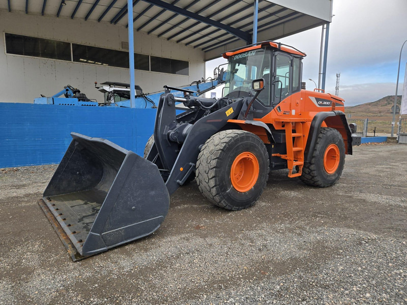 Chargeuse sur pneus Doosan DL300-5