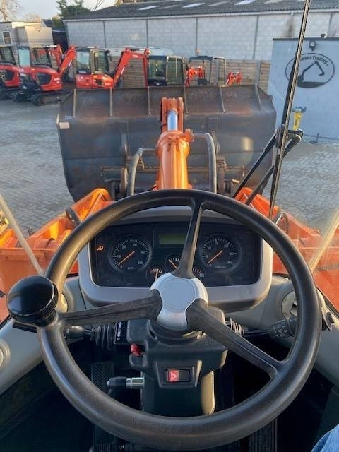 Chargeuse sur pneus Doosan DL 200