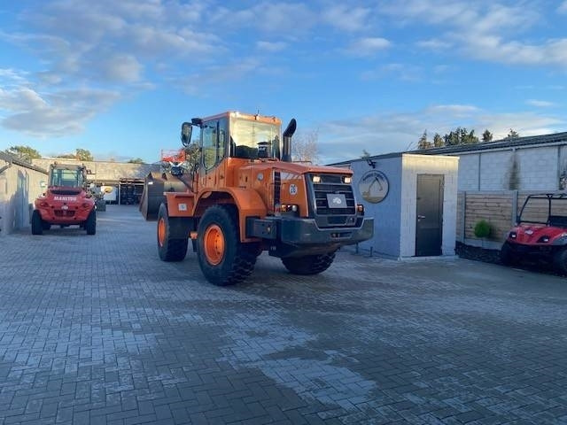 Chargeuse sur pneus Doosan DL 200