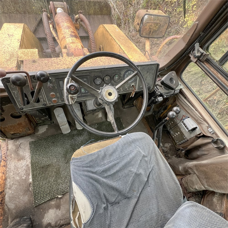 Chargeuse sur pneus Dresser 560 B