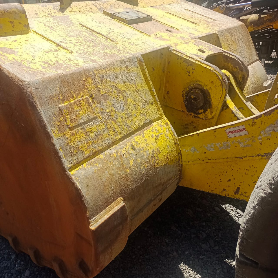 Chargeuse sur pneus EPIROC ST1030