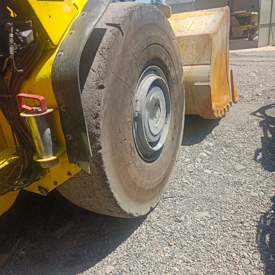 Chargeuse sur pneus EPIROC ST1030