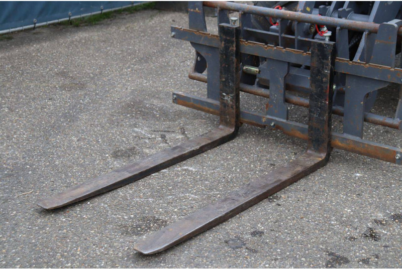 Chargeuse sur pneus Eurotrac 820/W12S