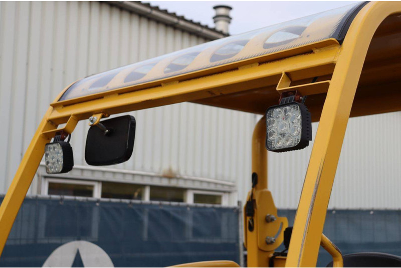 Chargeuse sur pneus Eurotrac 820/W12S