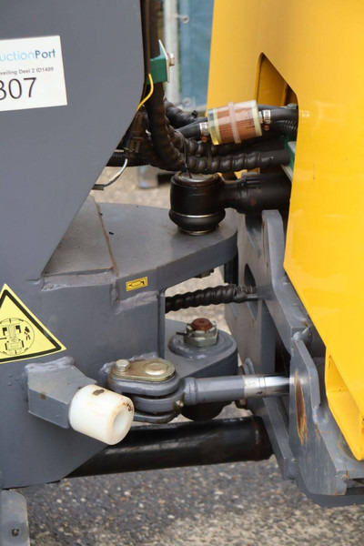 Chargeuse sur pneus Eurotrac 820/W12S