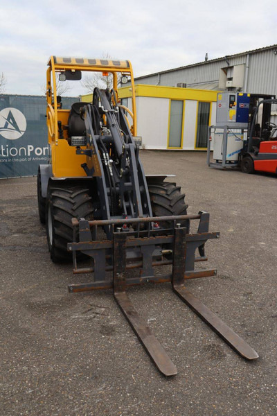 Chargeuse sur pneus Eurotrac 820/W12S