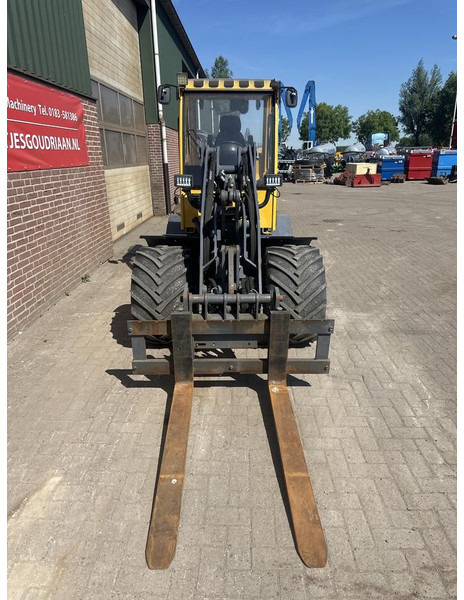 Chargeuse sur pneus Eurotrac W13 CF