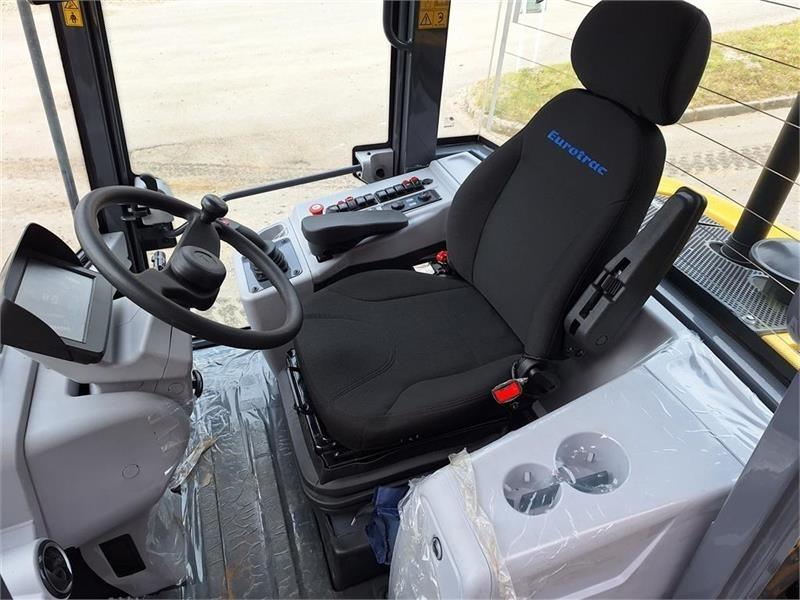 Chargeuse sur pneus Eurotrac WL18