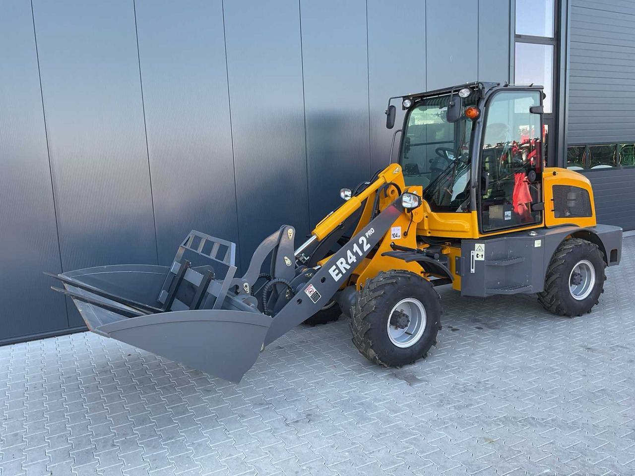 Chargeuse sur pneus Evernote ER412PRO