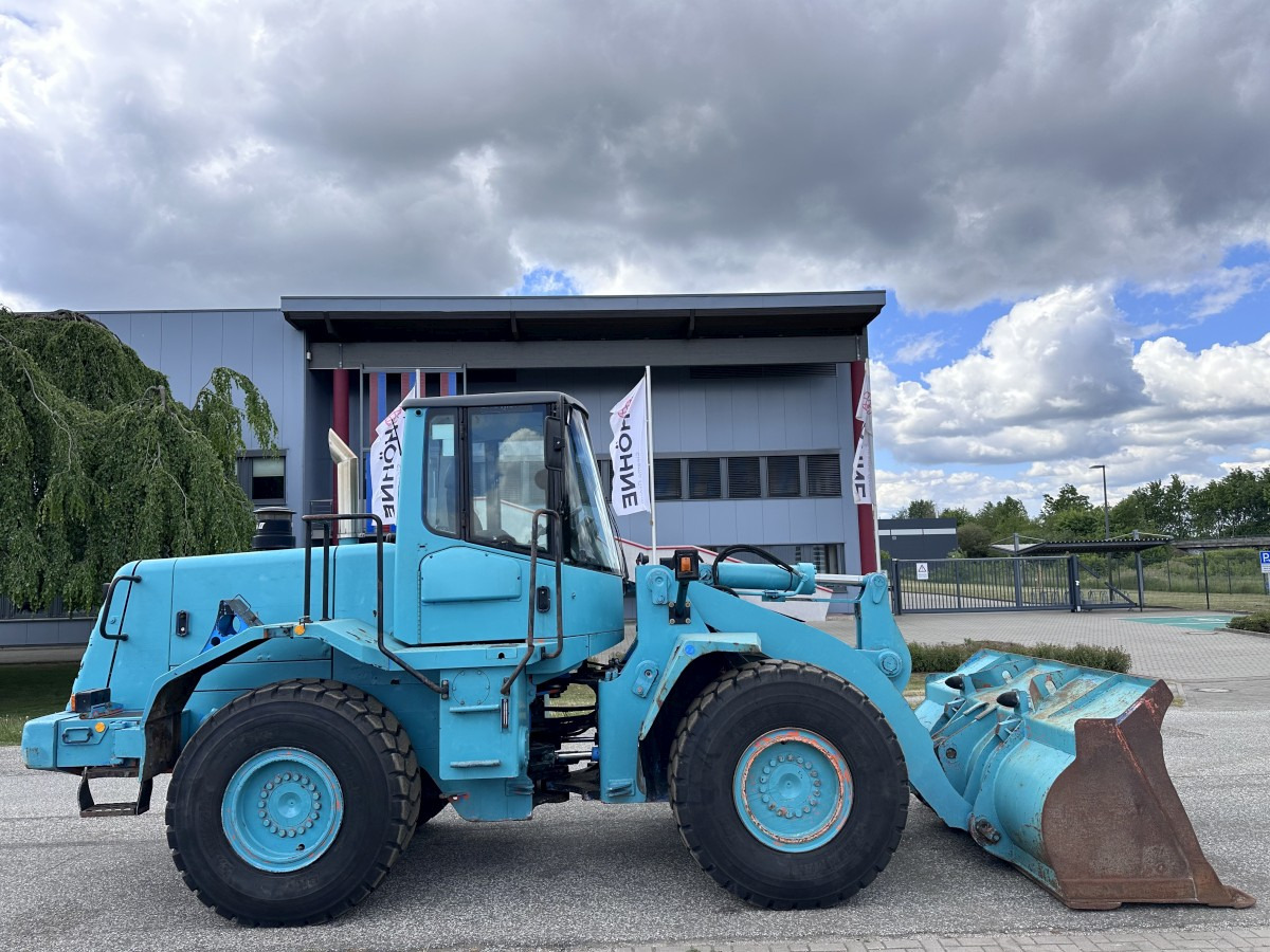 Chargeuse sur pneus FIAT-HITACHI W 170 Cummins 6 Cyl. Turbo Deutsche Maschine !