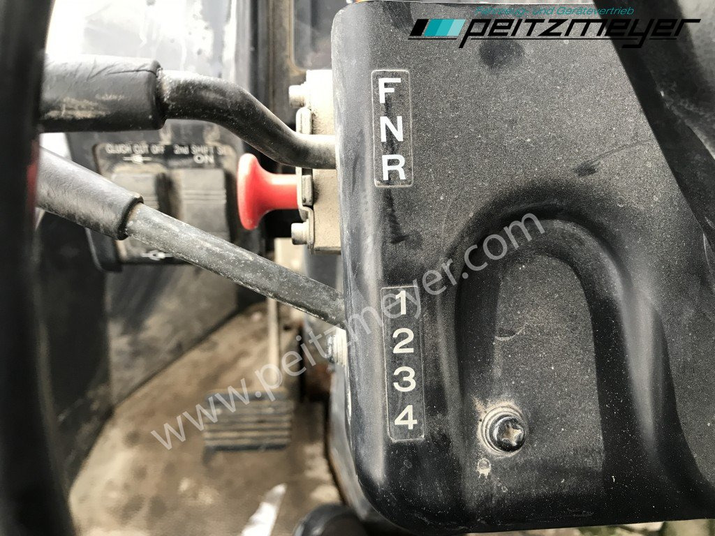 Chargeuse sur pneus FURUKAWA RADLADER 325 Klima