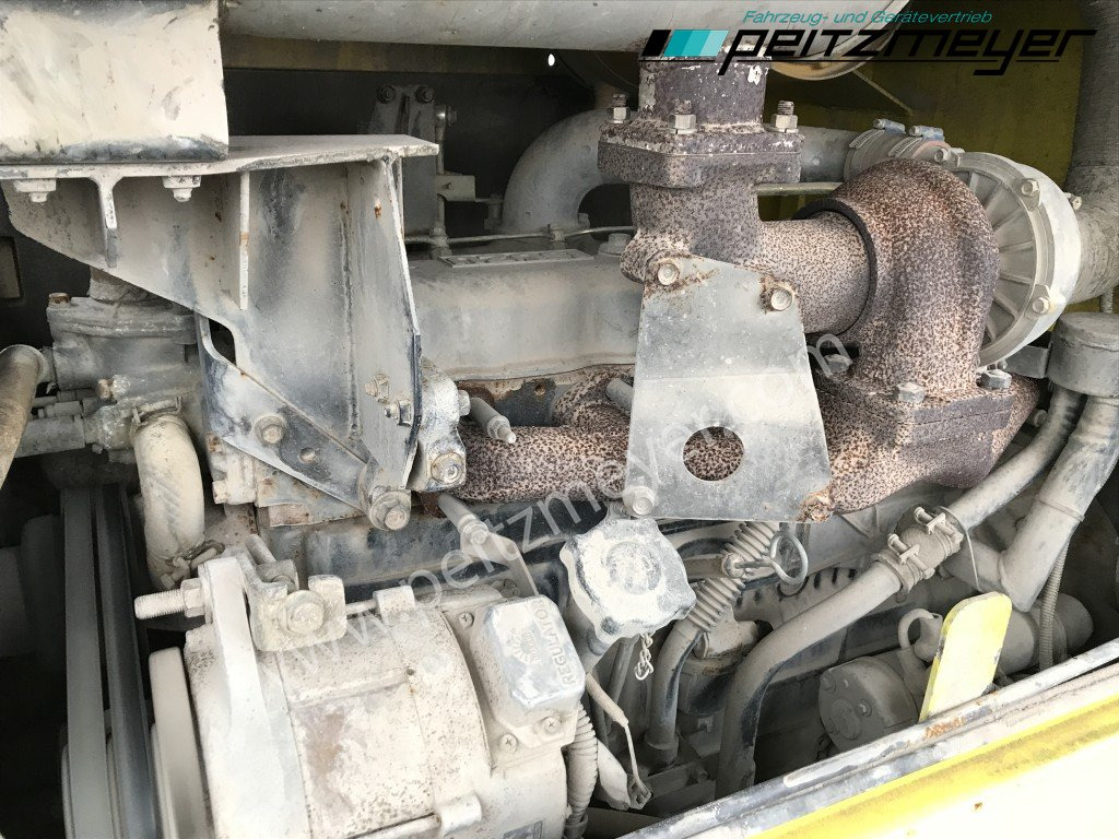 Chargeuse sur pneus FURUKAWA RADLADER 325 Klima