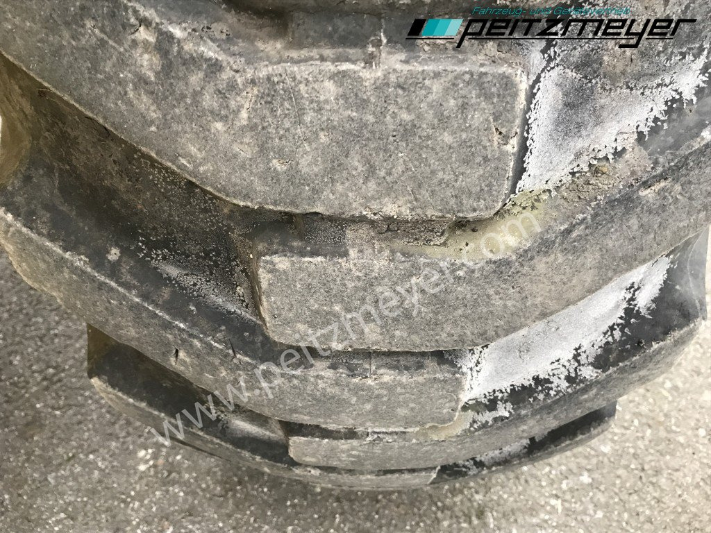 Chargeuse sur pneus FURUKAWA RADLADER 325 Klima