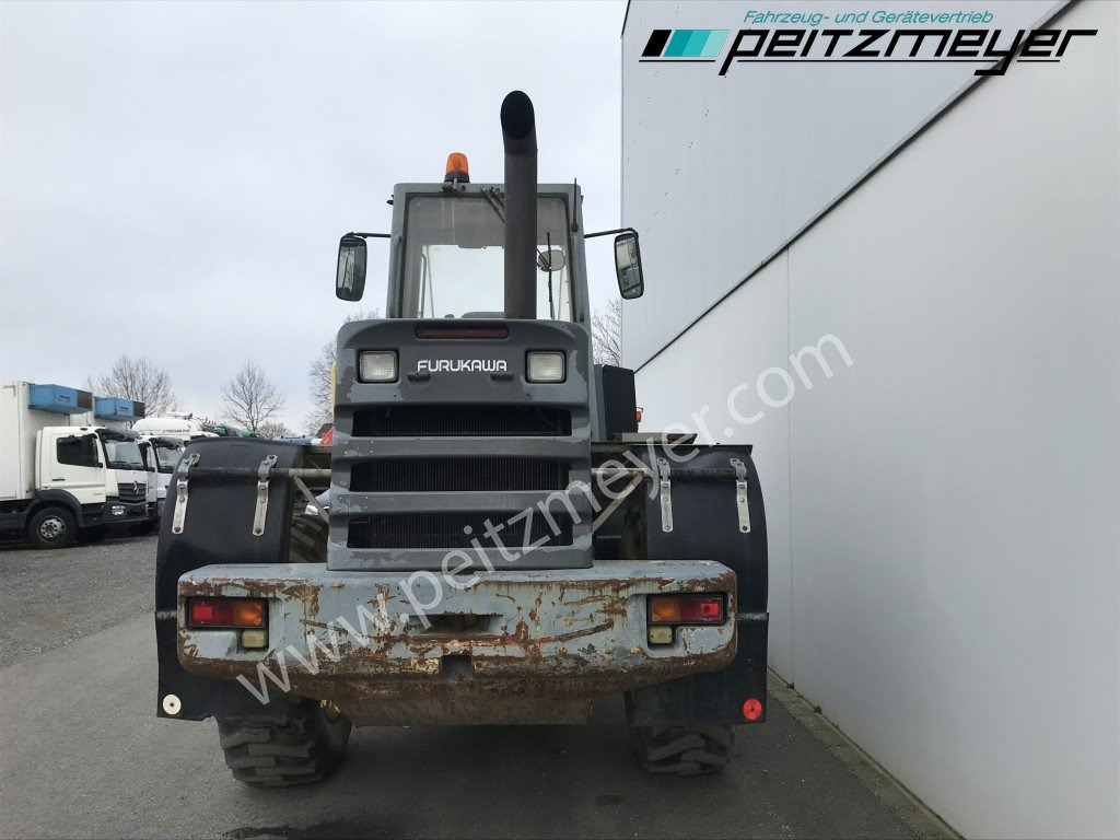 Chargeuse sur pneus FURUKAWA RADLADER 325 Klima