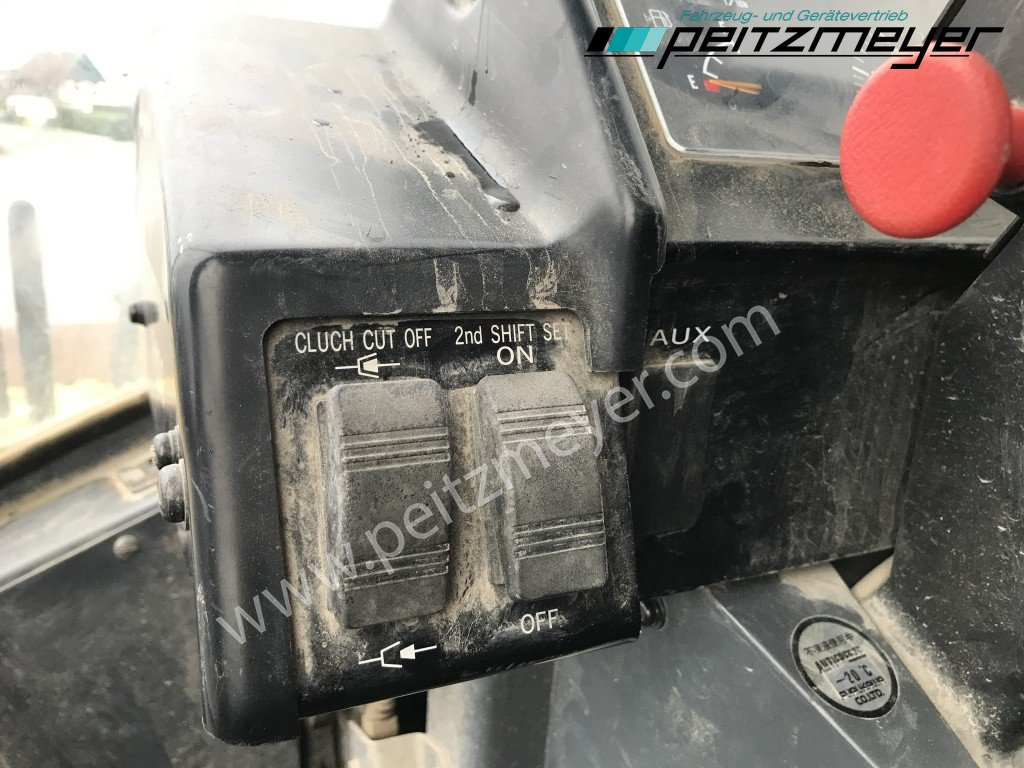 Chargeuse sur pneus FURUKAWA RADLADER 325 Klima