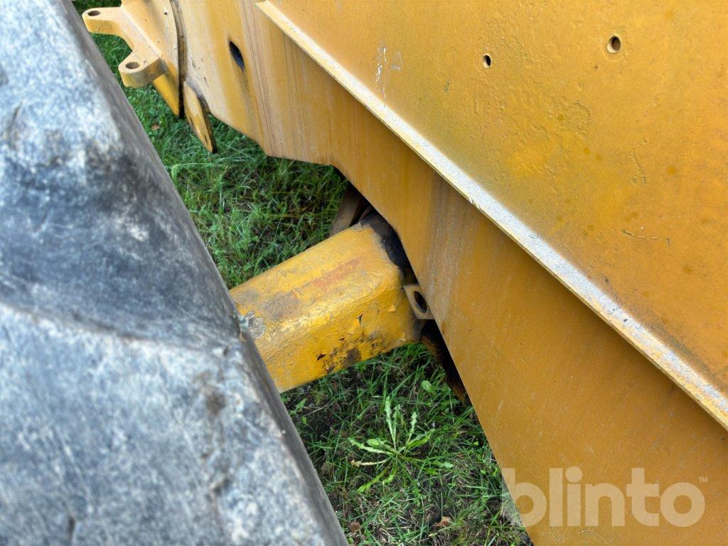 Chargeuse sur pneus Fiat 605 B