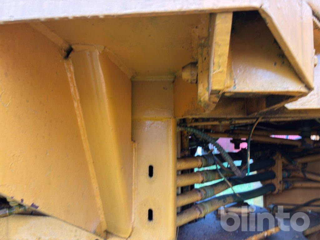 Chargeuse sur pneus Fiat 605 B
