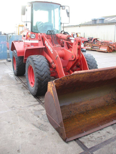 Chargeuse sur pneus Fiat Hitachi FH-W110