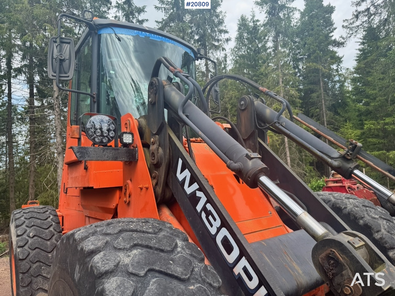 Chargeuse sur pneus Fiat Hitachi W130PL
