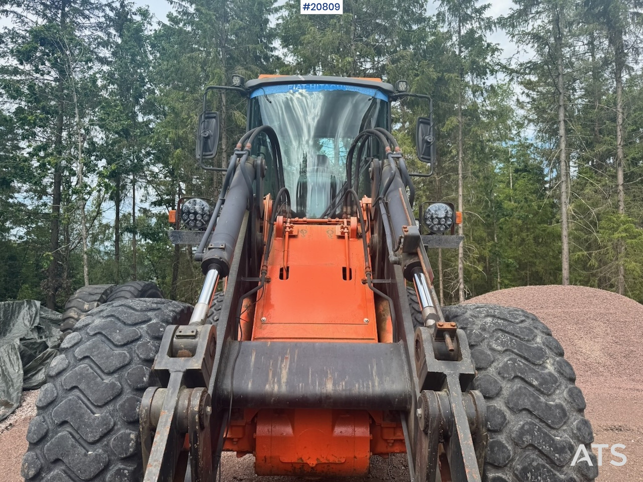 Chargeuse sur pneus Fiat Hitachi W130PL