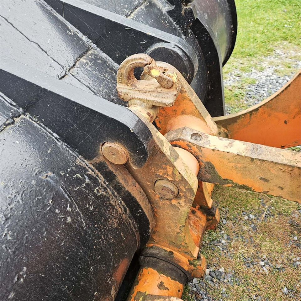 Chargeuse sur pneus Fiat-Hitachi W80 H