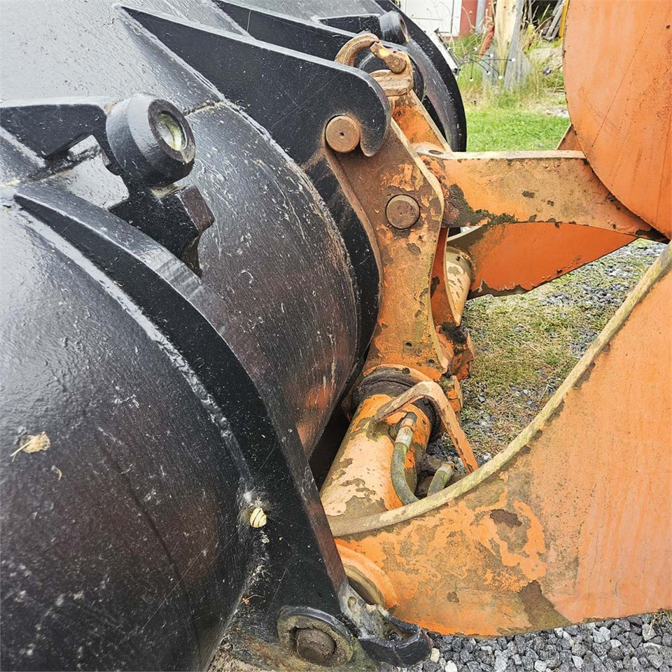 Chargeuse sur pneus Fiat-Hitachi W80 H