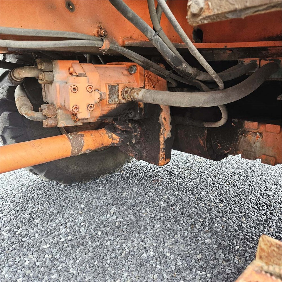 Chargeuse sur pneus Fiat-Hitachi W80 H