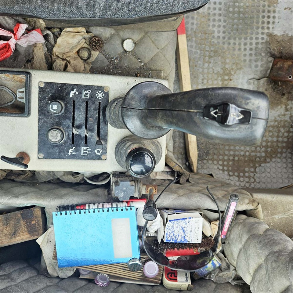 Chargeuse sur pneus Fiat-Hitachi W80 H