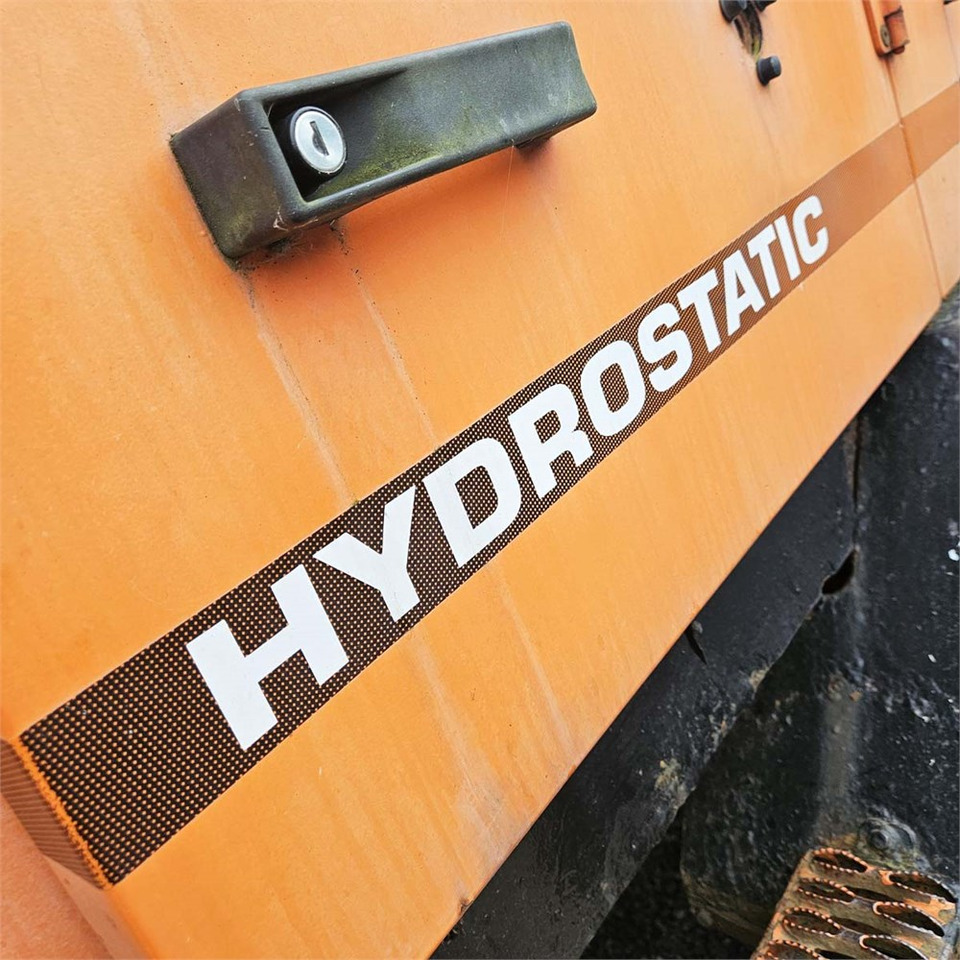 Chargeuse sur pneus Fiat-Hitachi W80 H