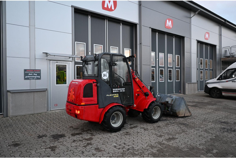Chargeuse sur pneus Flexitrac 1236