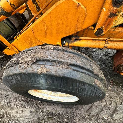 Chargeuse sur pneus Ford 550