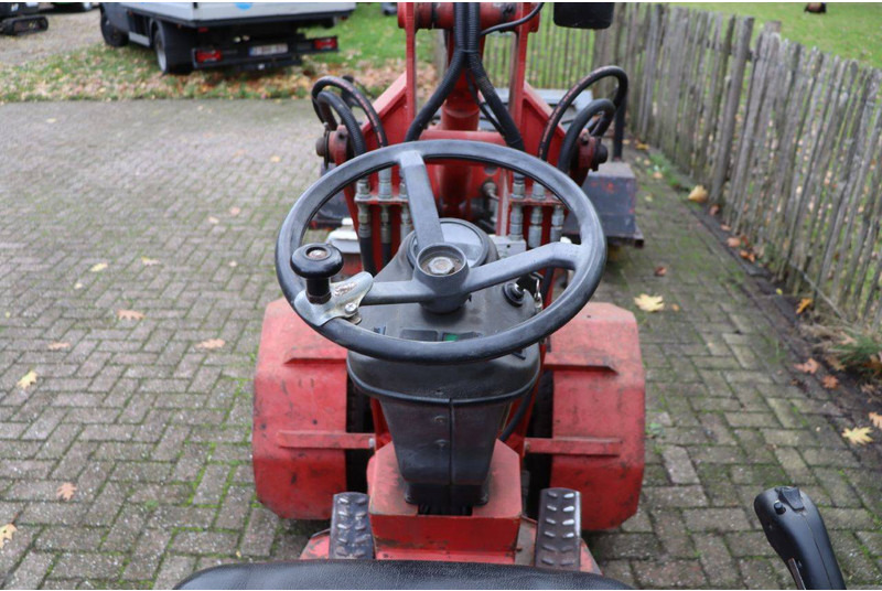 Chargeuse sur pneus Fuchs F853H